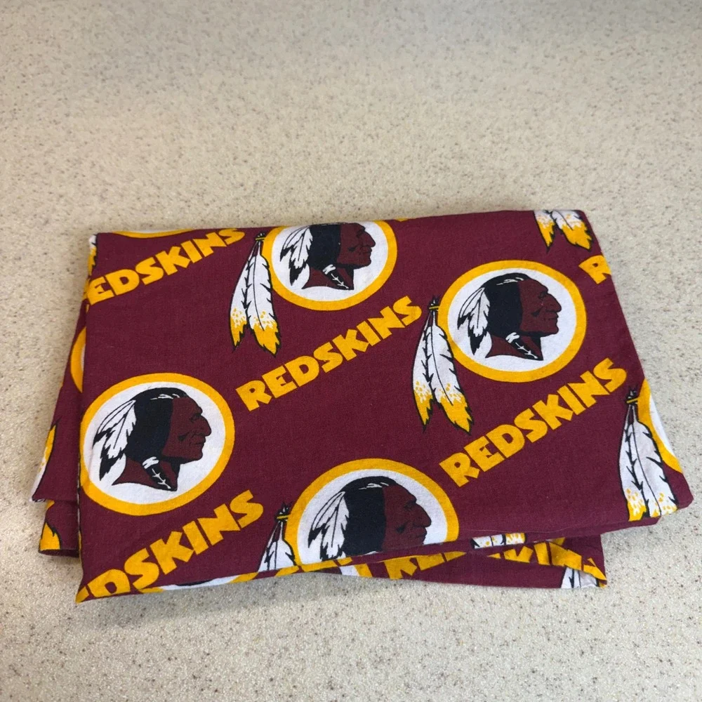 Vintage Washington Redskins NFL Standard Pillowcase Burgundy Gold Original Logo